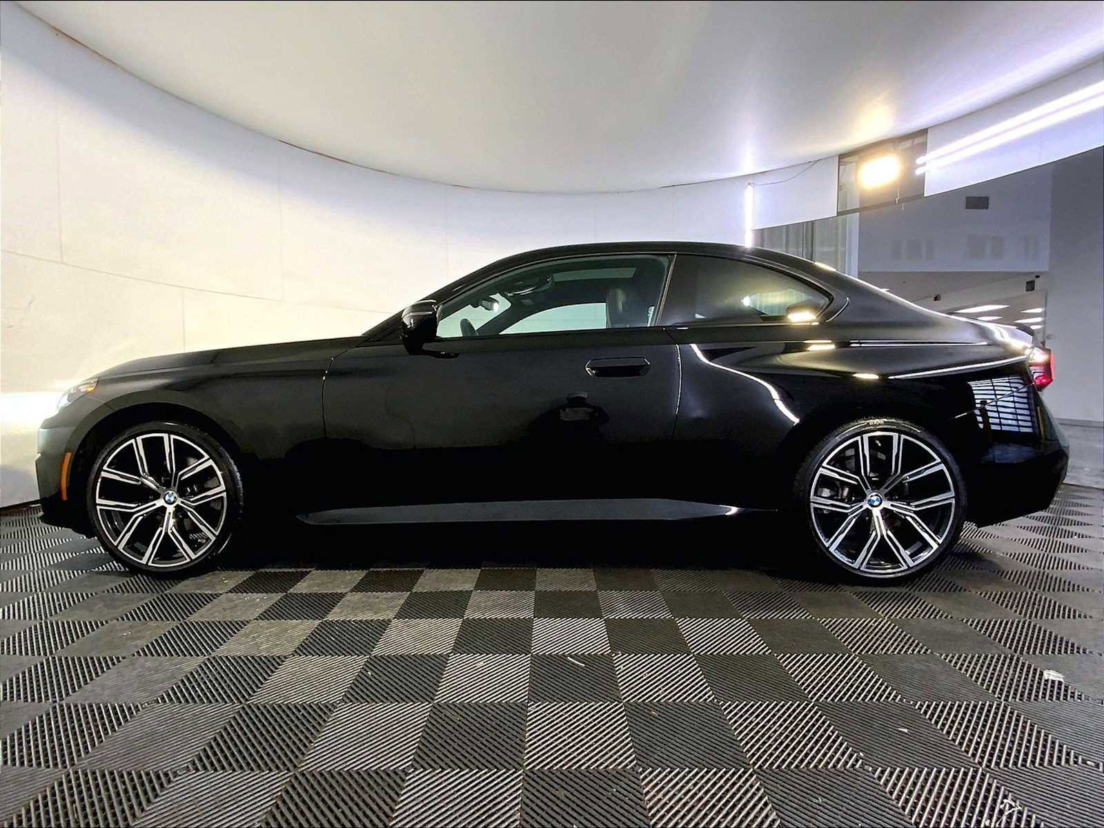 Used 2024 BMW 230i xDrive Coupe w/ Convenience Package video 2