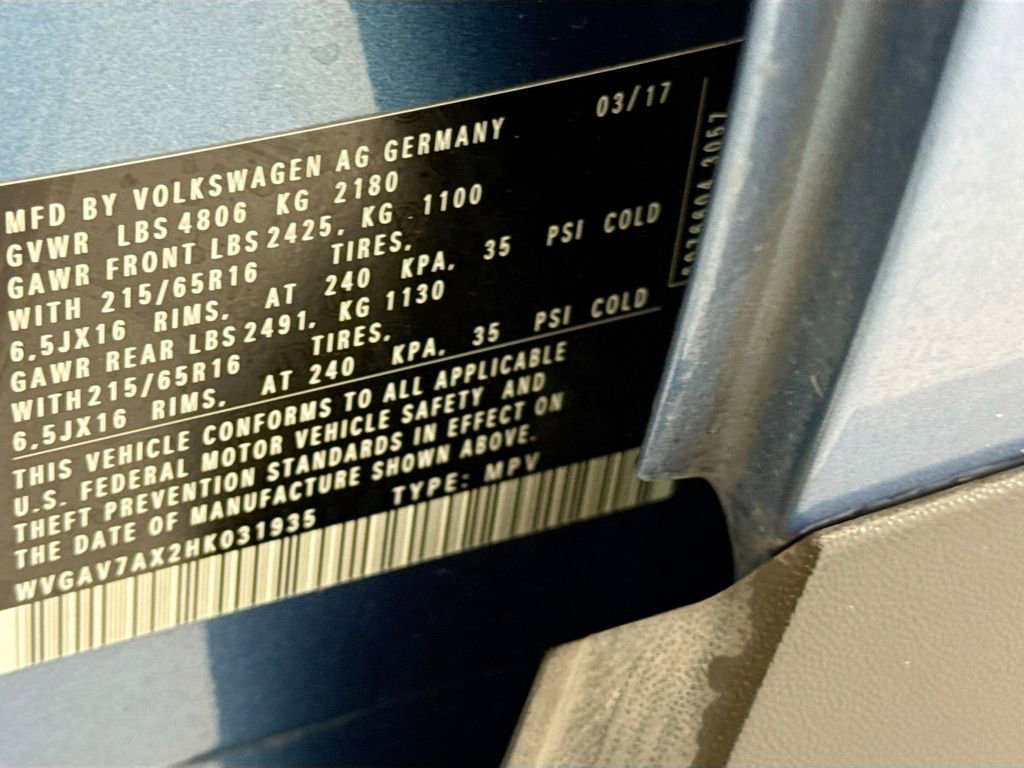 Used 2017 Volkswagen Tiguan S FWD image 33