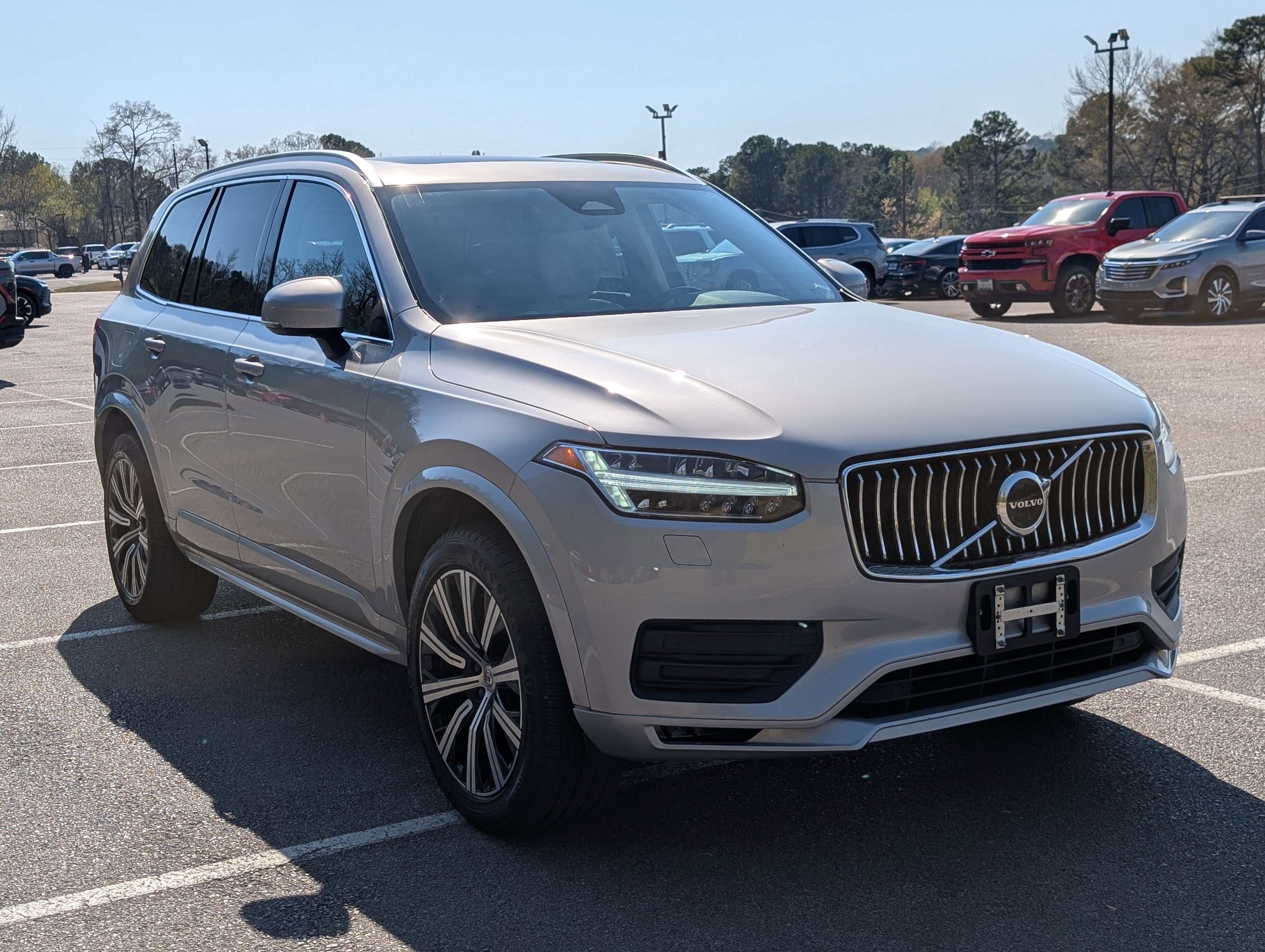 Used 2023 Volvo XC90 B5 Core image 11