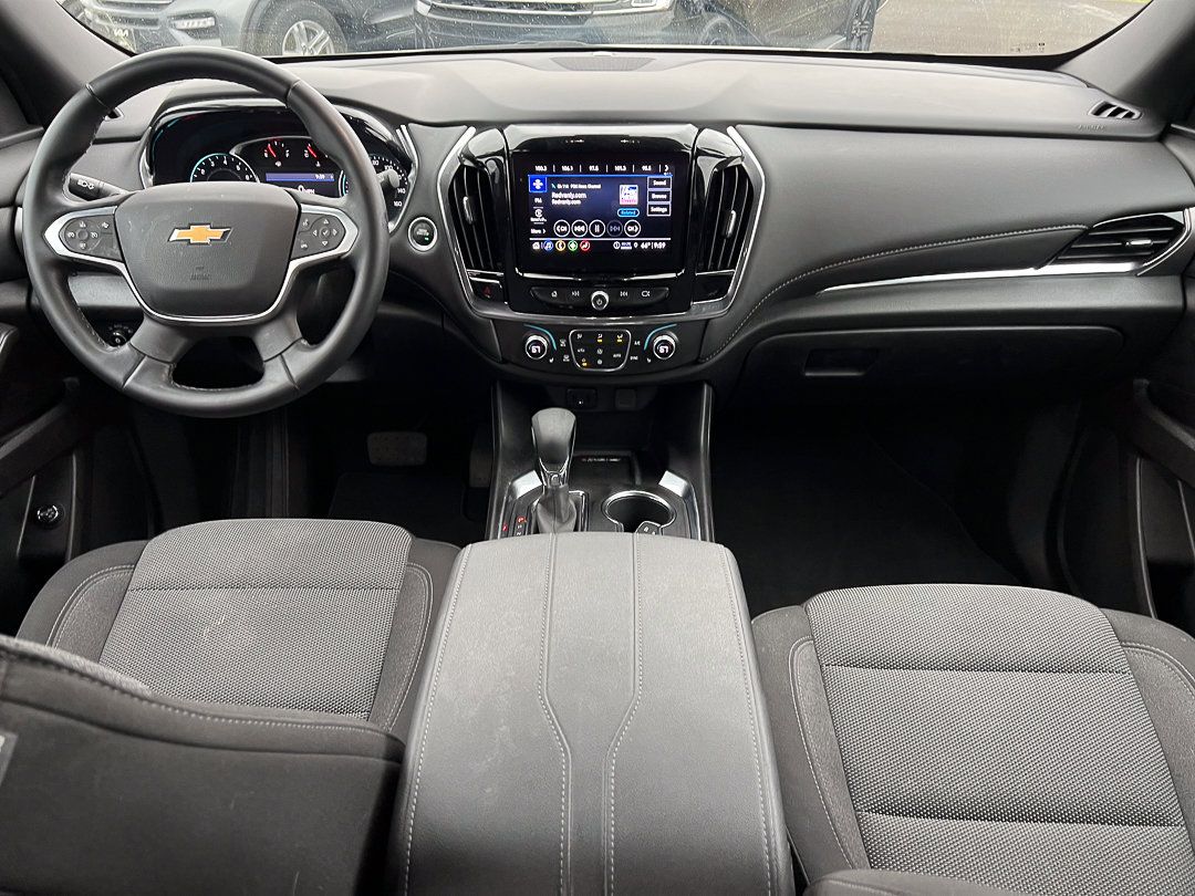 Used 2023 Chevrolet Traverse LT image 31