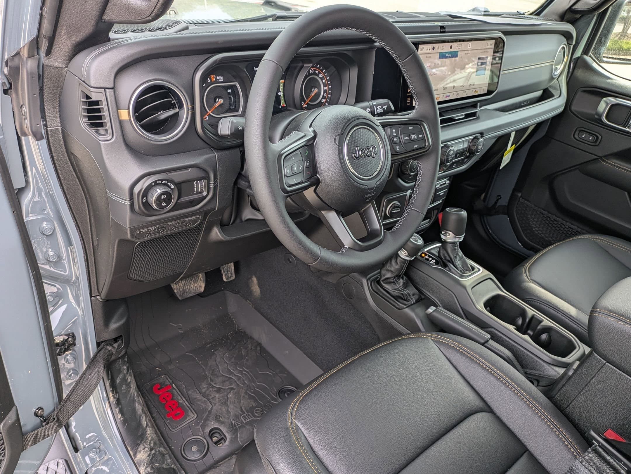New 2026 Jeep Gladiator Sport AWD/4WD image 9