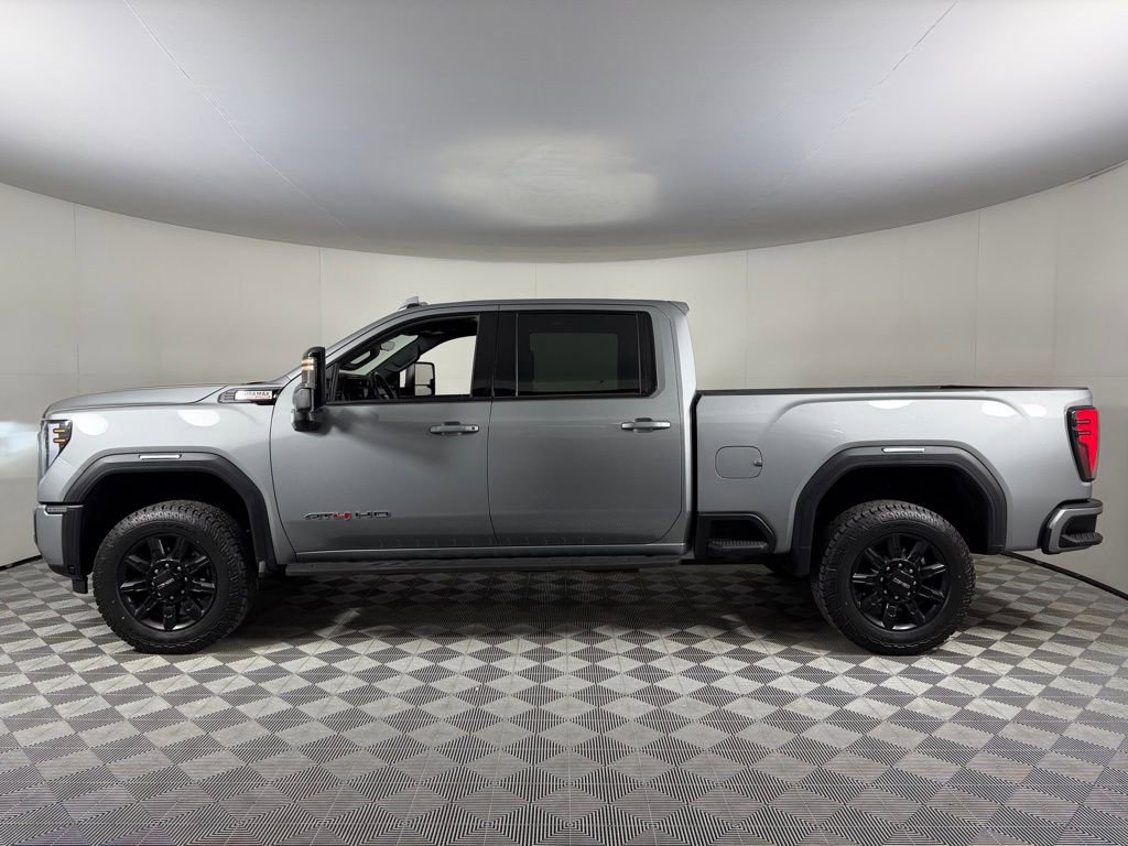 Used 2024 GMC Sierra 2500 AT4 w/ AT4 Premium Plus Package AWD/4WD image 10