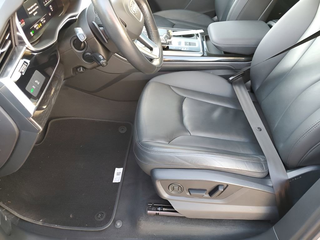 Used 2024 Audi Q7 3.0T Premium Plus image 31
