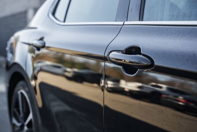 Used 2018 Toyota Camry XSE image 19