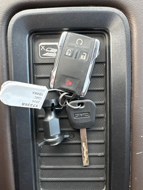 Used 2016 GMC Sierra 1500 Denali w/ Enhanced Driver Alert Package AWD/4WD image 55