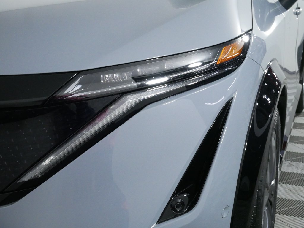 Used 2024 Nissan Ariya AWD image 14