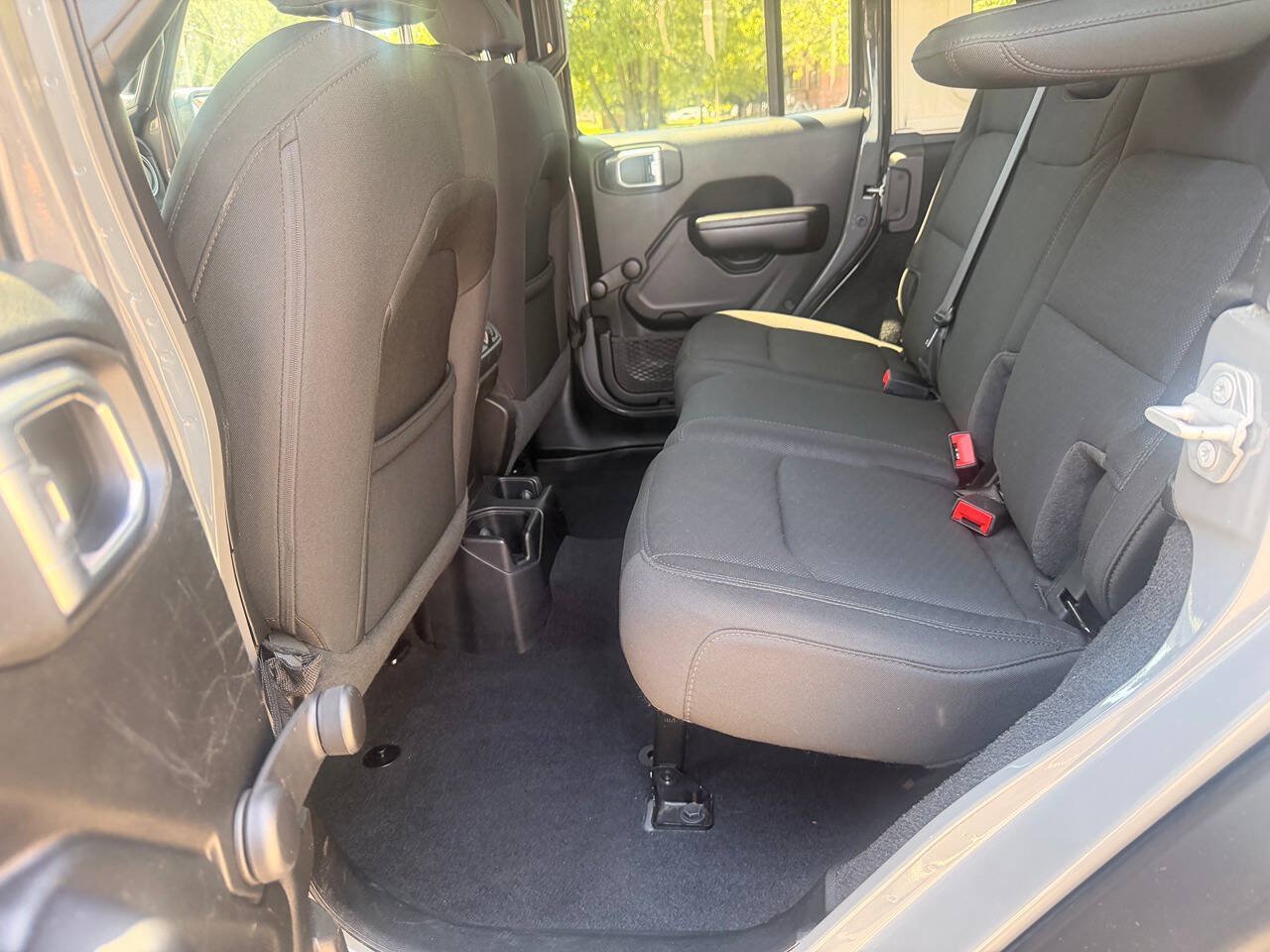 Used 2021 Jeep Wrangler Unlimited Sport AWD/4WD image 13