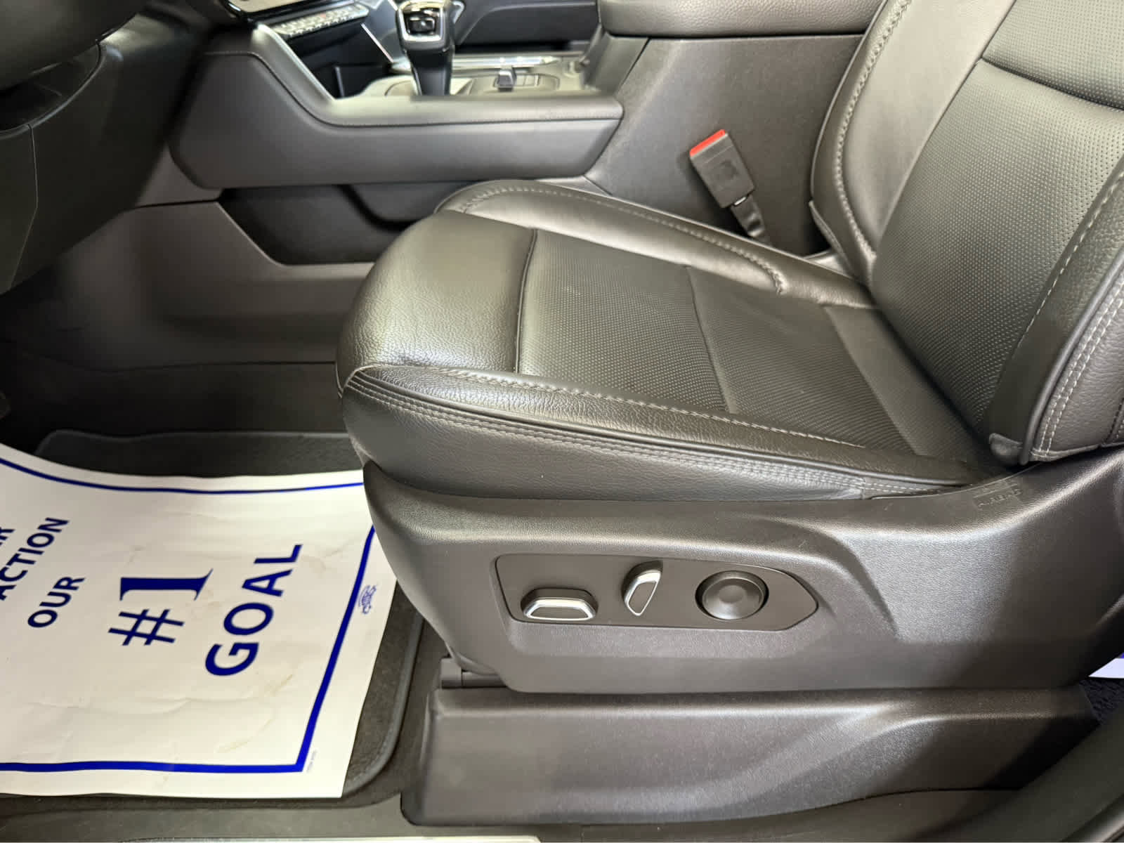Used 2023 GMC Sierra 1500 Denali image 14