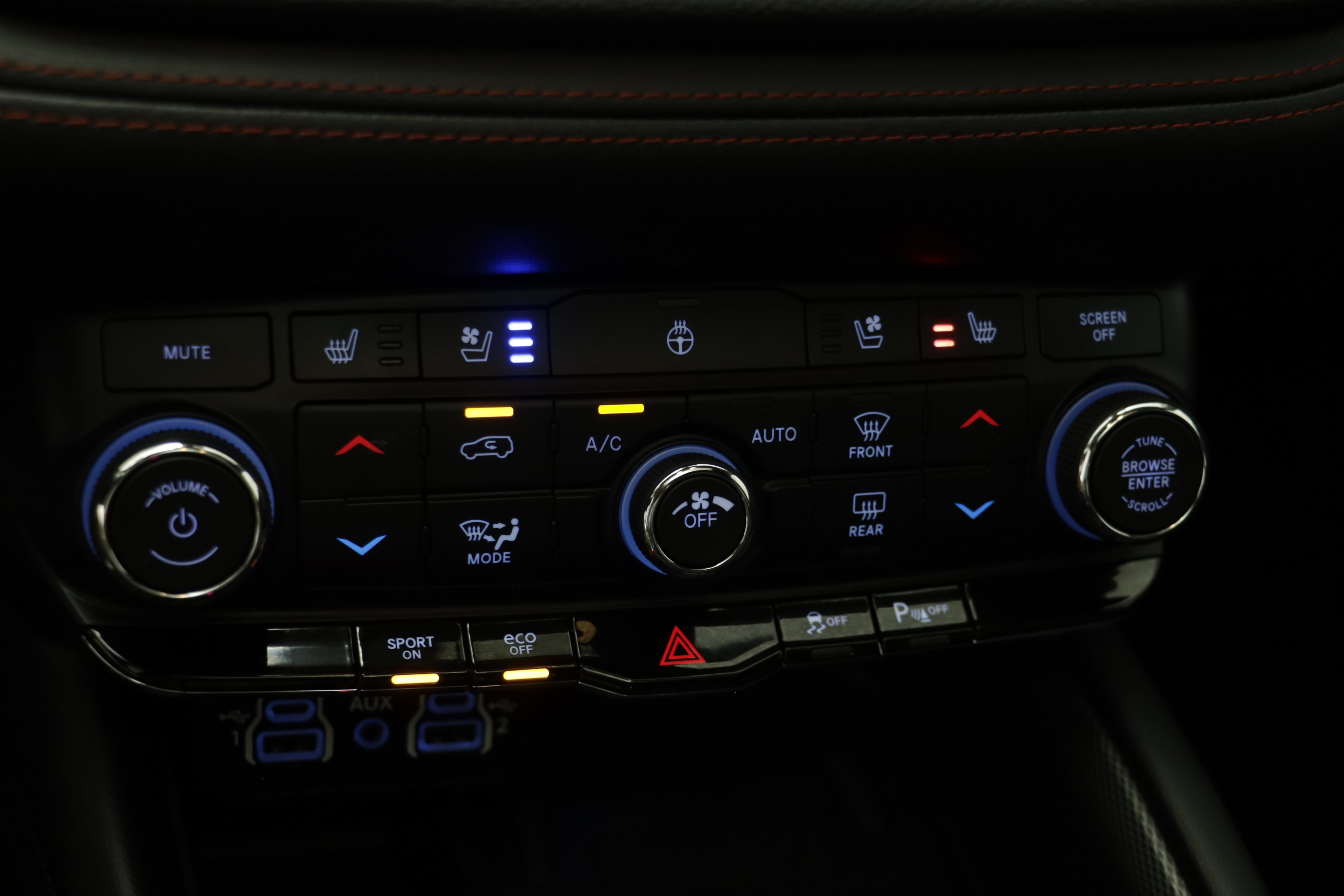 Used 2024 Dodge Durango R/T AWD/4WD image 12