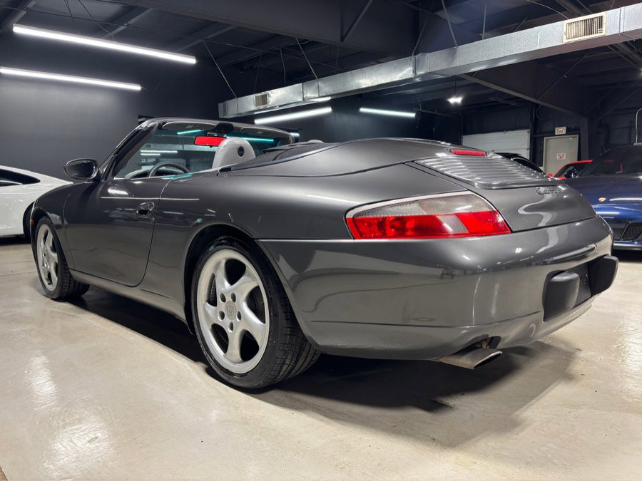 Used 2000 Porsche 911 Cabriolet image 2