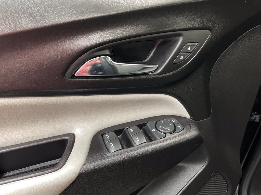 Certified 2018 Chevrolet Equinox LS AWD/4WD image 21