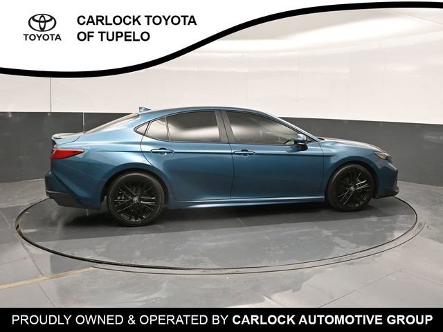 Used 2025 Toyota Camry SE FWD image 4