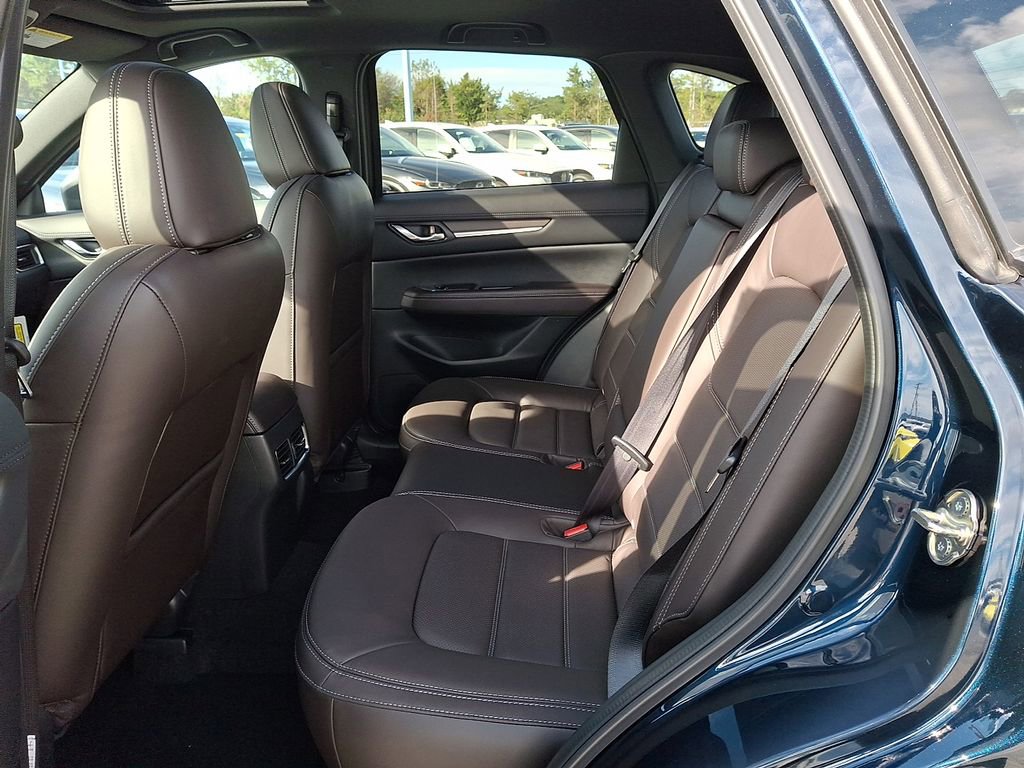 New 2025 MAZDA CX-5 Signature image 6