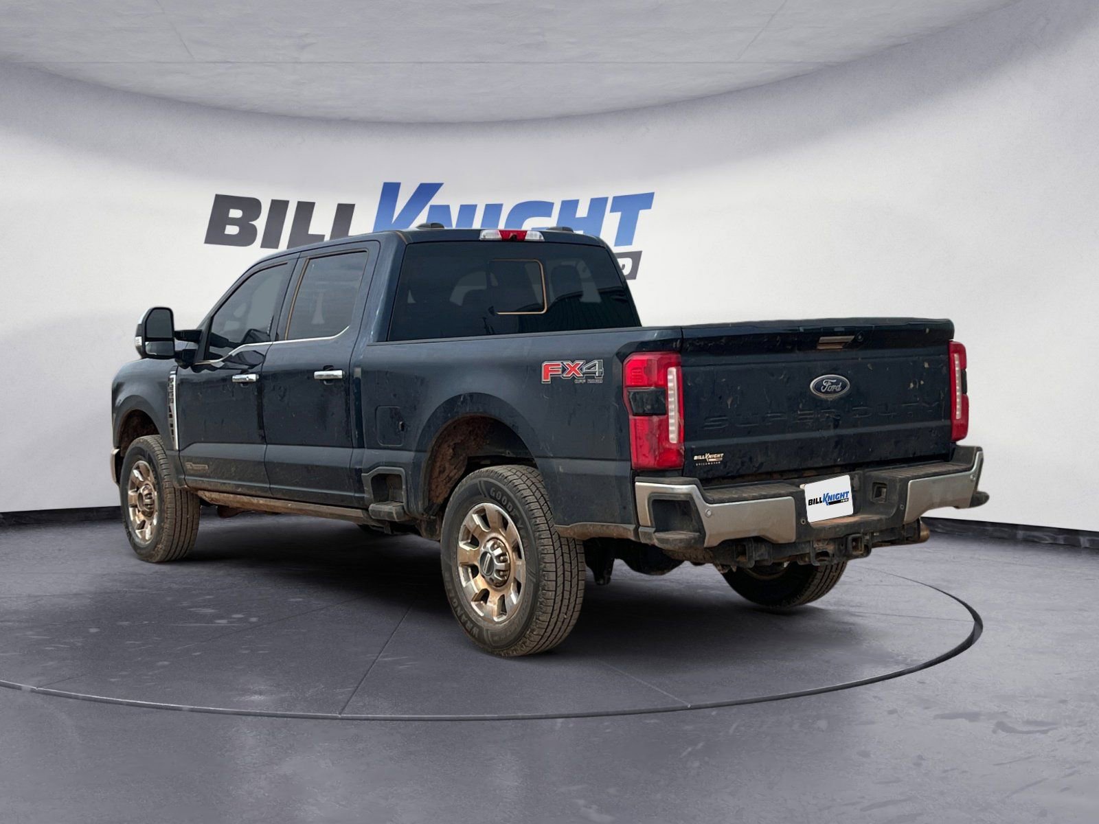 Used 2024 Ford F250 Lariat w/ Lariat Ultimate Package AWD/4WD image 3