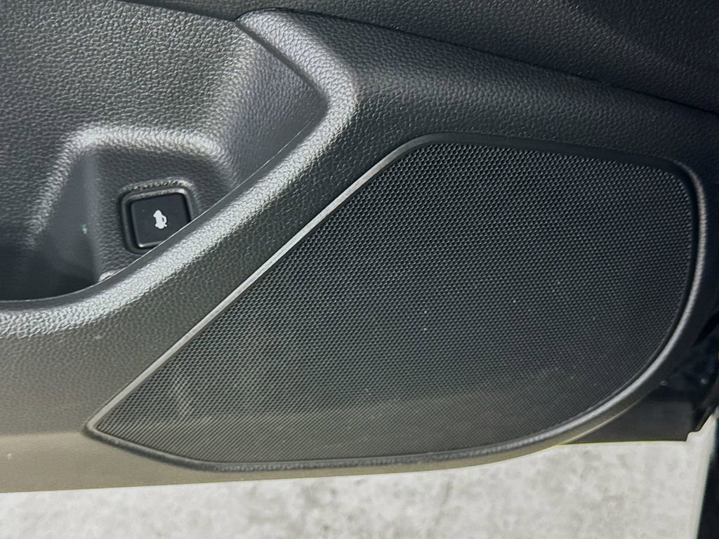 Used 2021 Honda Accord EX-L image 24