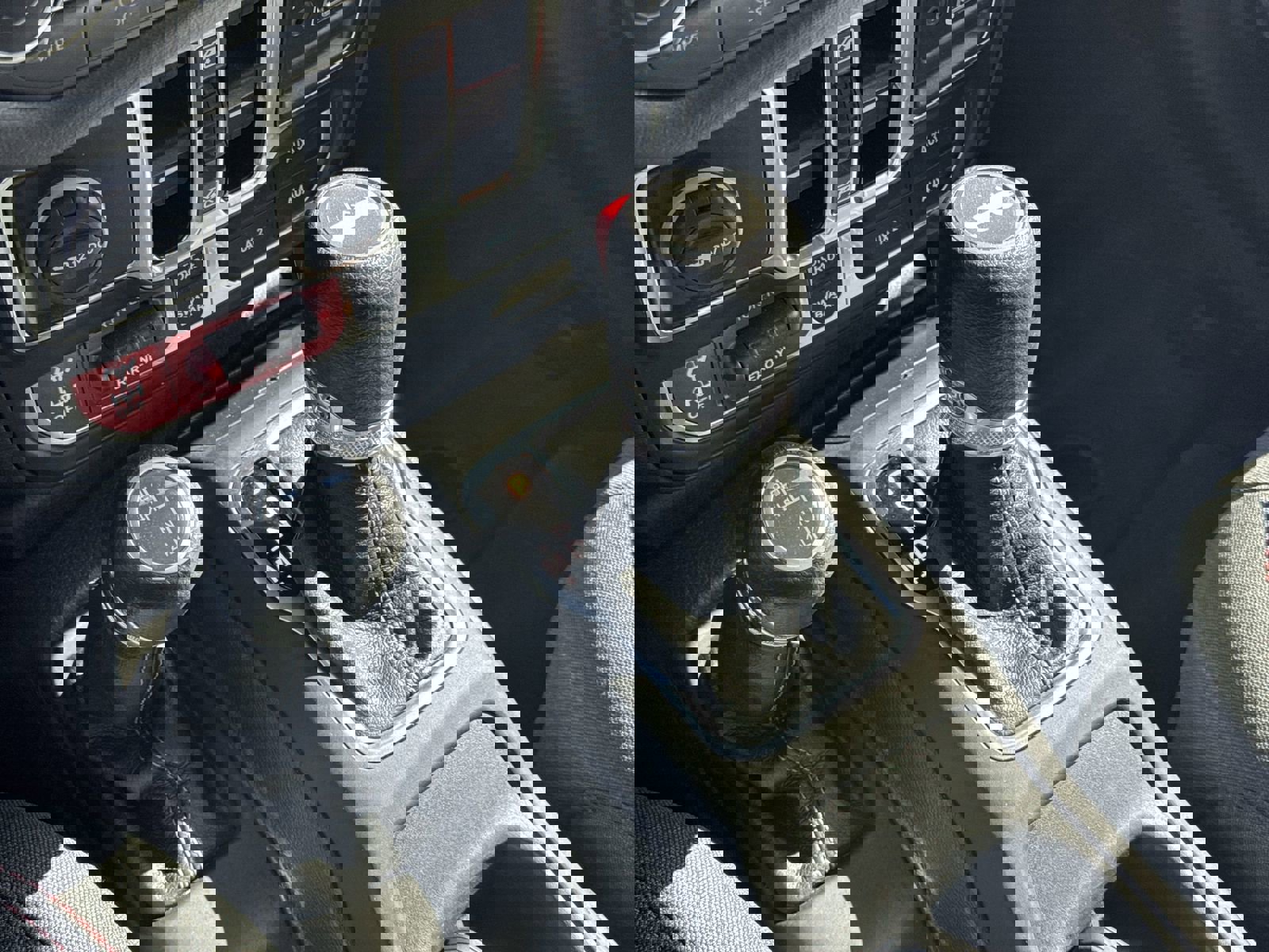 Used 2024 Jeep Wrangler Rubicon image 26