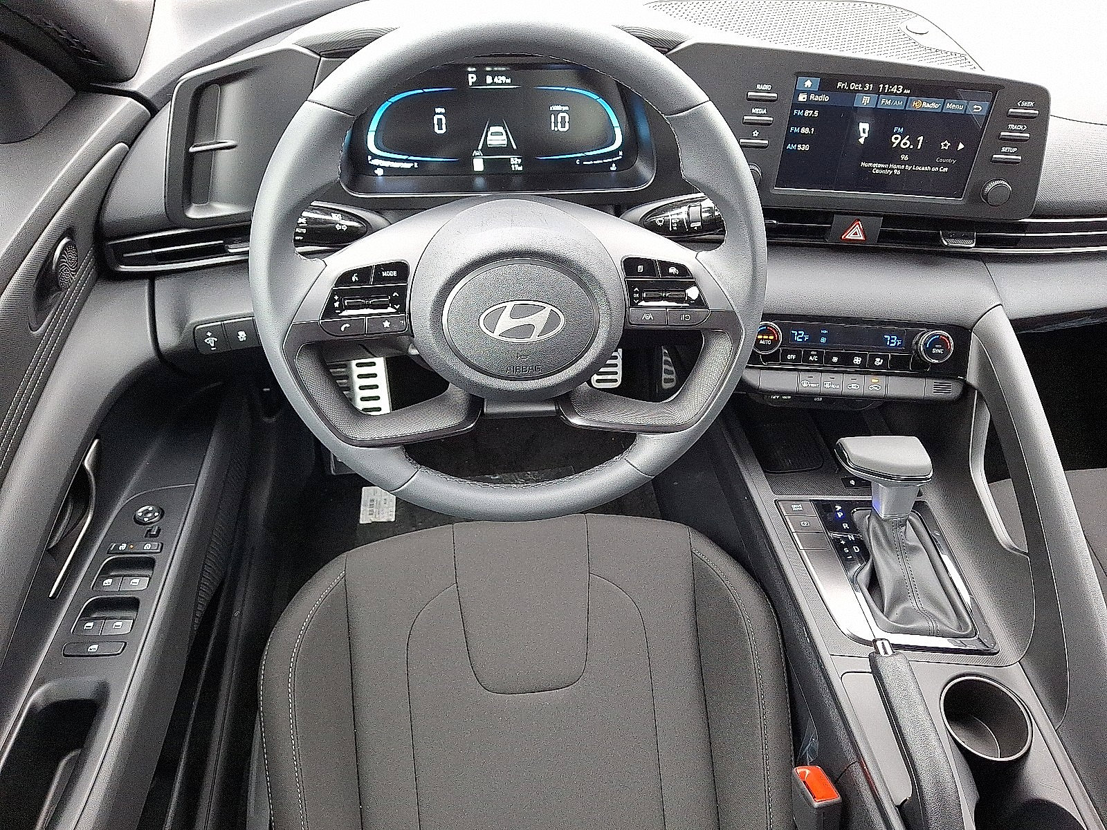 Used 2026 Hyundai Elantra Sport image 7