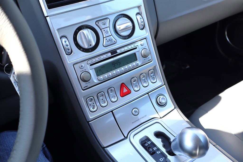 Used 2004 Chrysler Crossfire Coupe RWD image 23