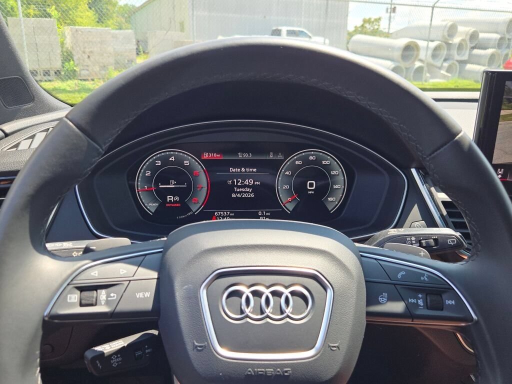Used 2023 Audi Q5 2.0T Premium Plus AWD/4WD image 32