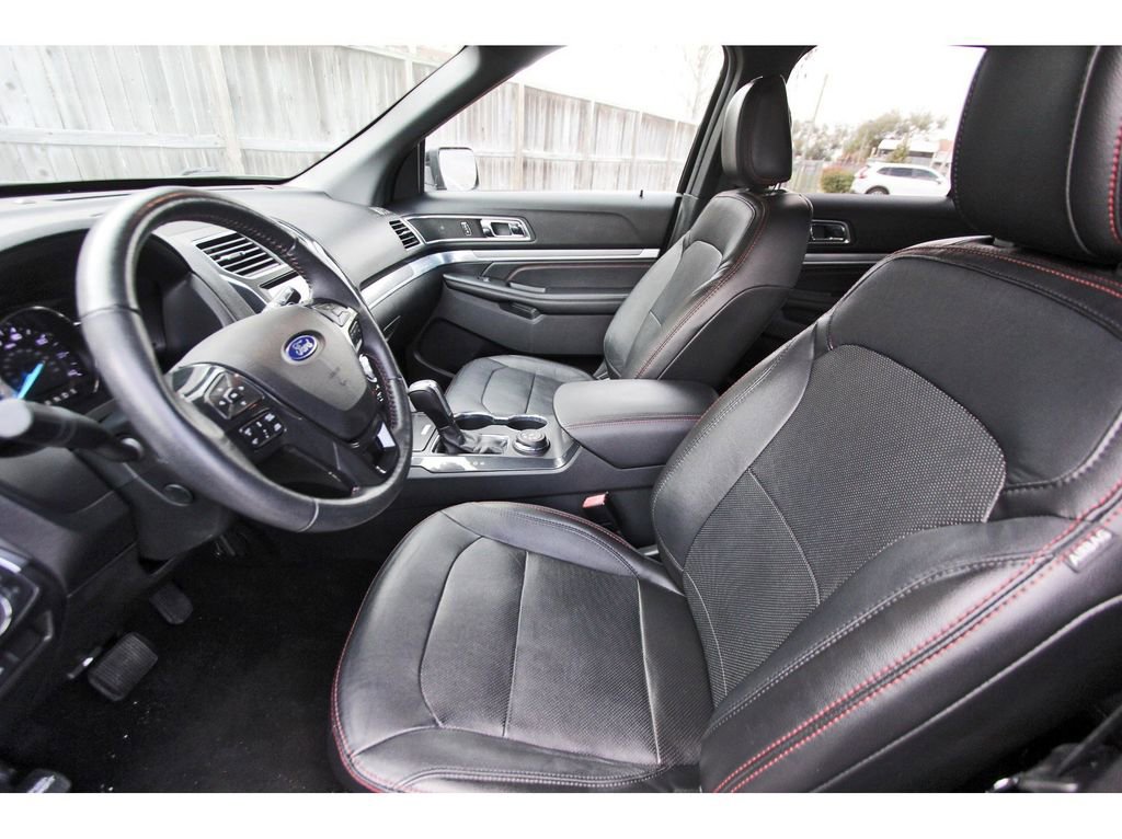 Used 2018 Ford Explorer Sport w/ Equipment Group 401A image 16