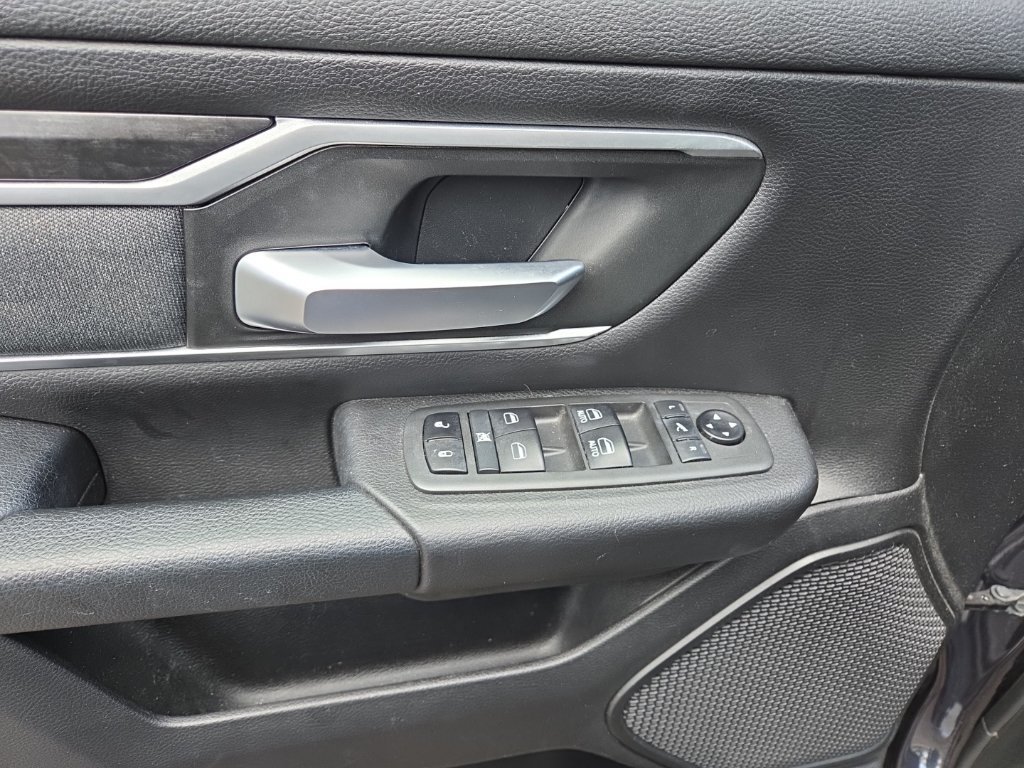 Used 2021 RAM 1500 Big Horn AWD/4WD image 17
