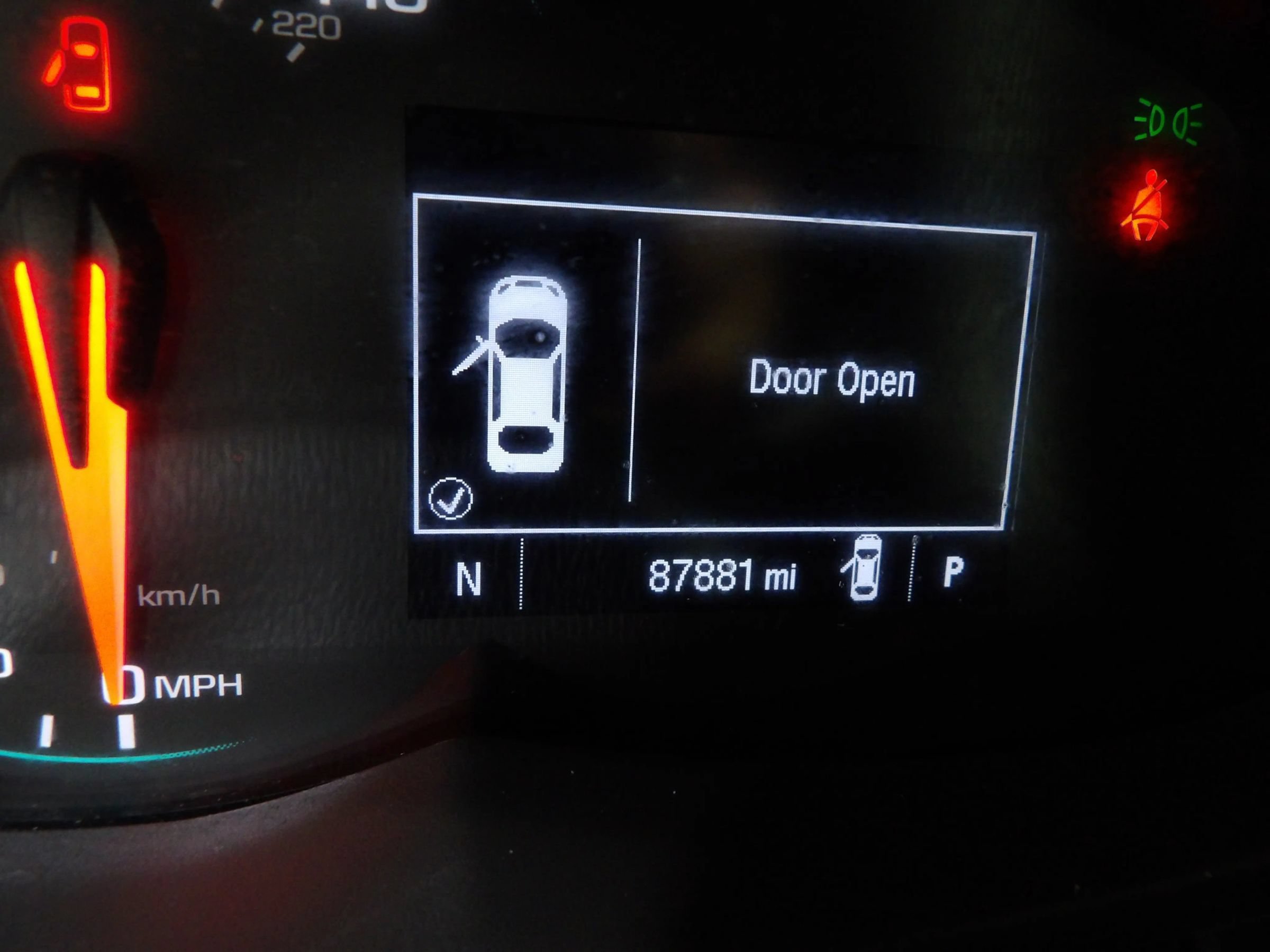 Used 2019 Chevrolet Trax LT w/ LT Convenience Package FWD image 18
