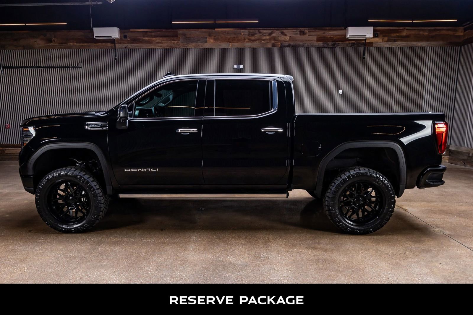 Used 2025 GMC Sierra 1500 Denali w/ Denali Reserve Package image 6