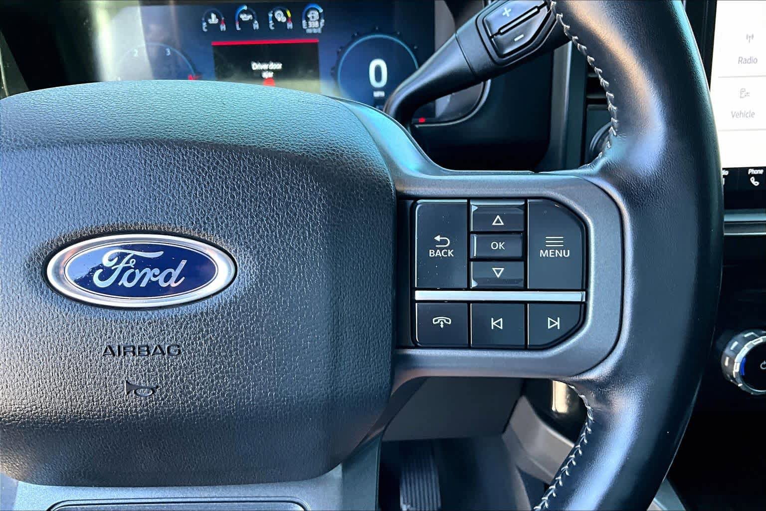 Used 2023 Ford F250 Lariat w/ Tremor Off-Road Package AWD/4WD image 24