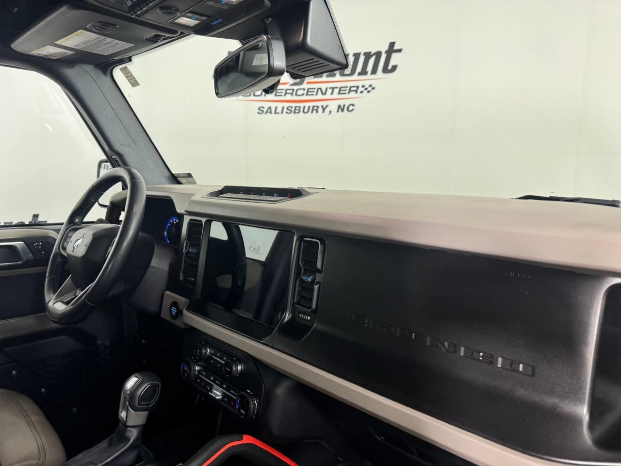 Used 2023 Ford Bronco Wildtrak AWD/4WD image 33
