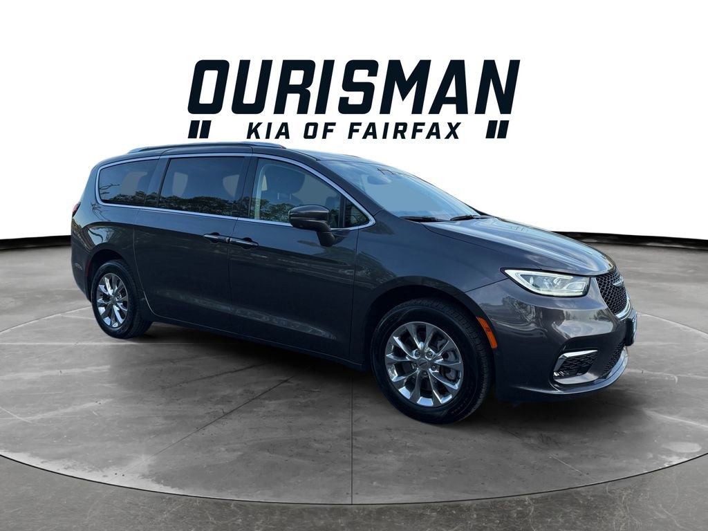 Used 2021 Chrysler Pacifica Touring-L w/ Premium & Safety Sphere Group image 1