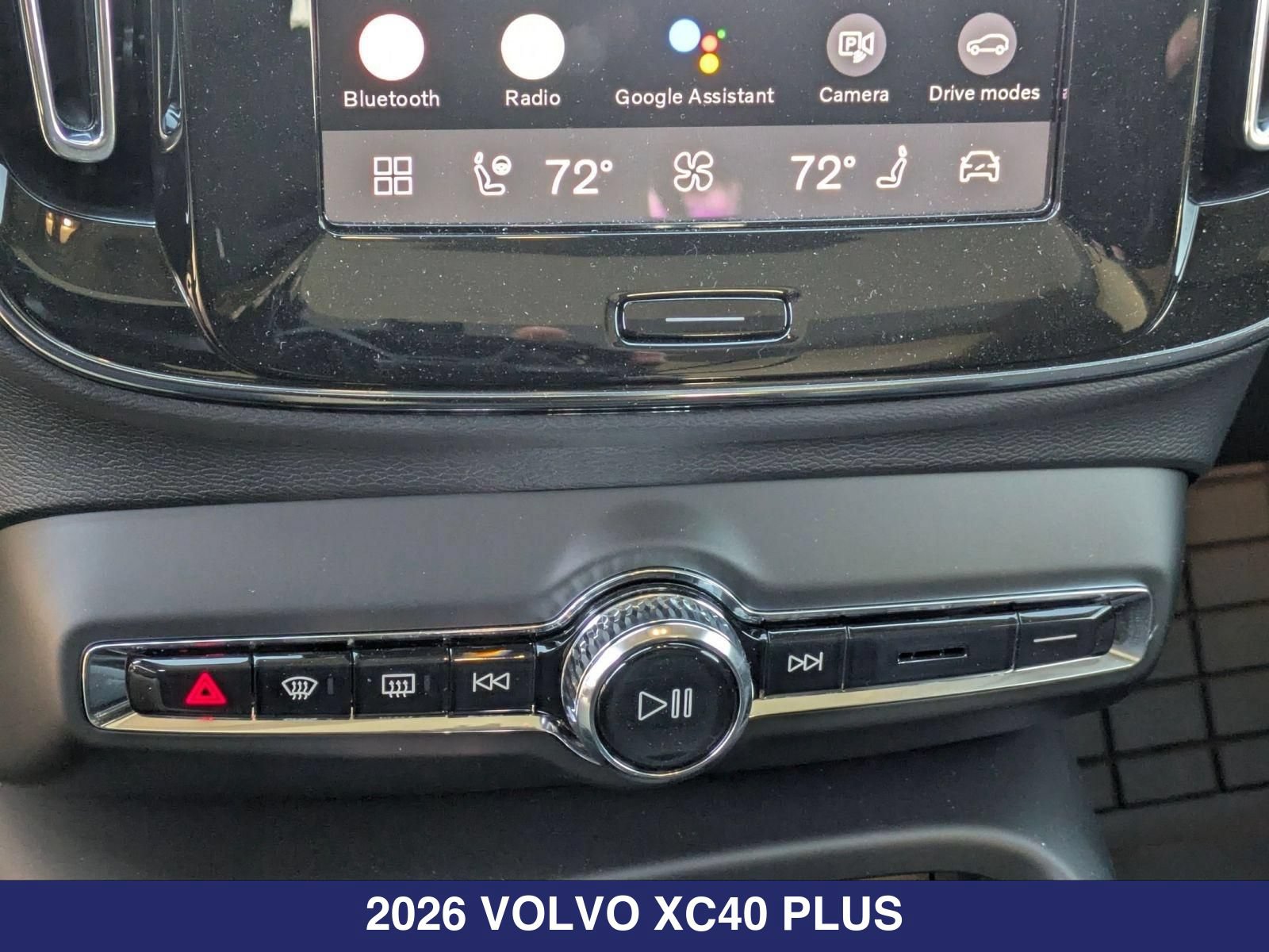 New 2026 Volvo XC40 B5 Plus w/ Protection Package Premier AWD/4WD image 24