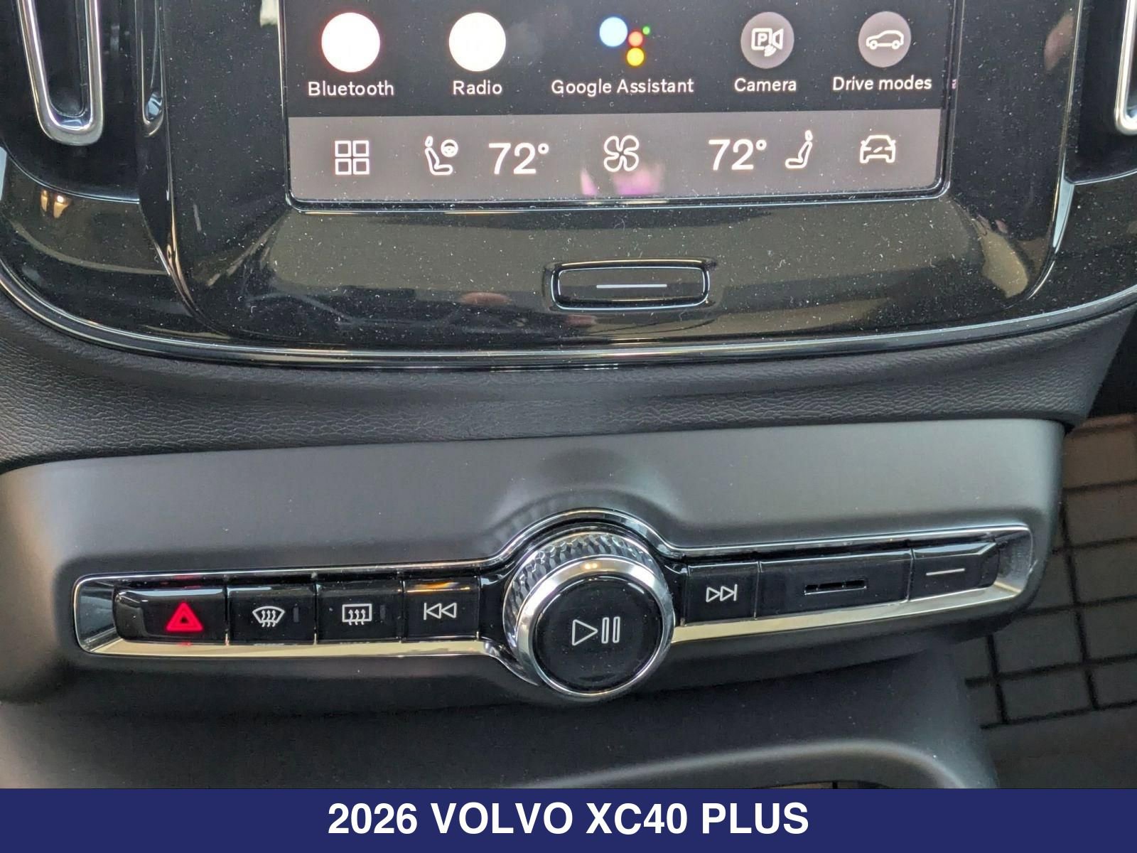 New 2026 Volvo XC40 B5 Plus w/ Protection Package Premier AWD/4WD image 24