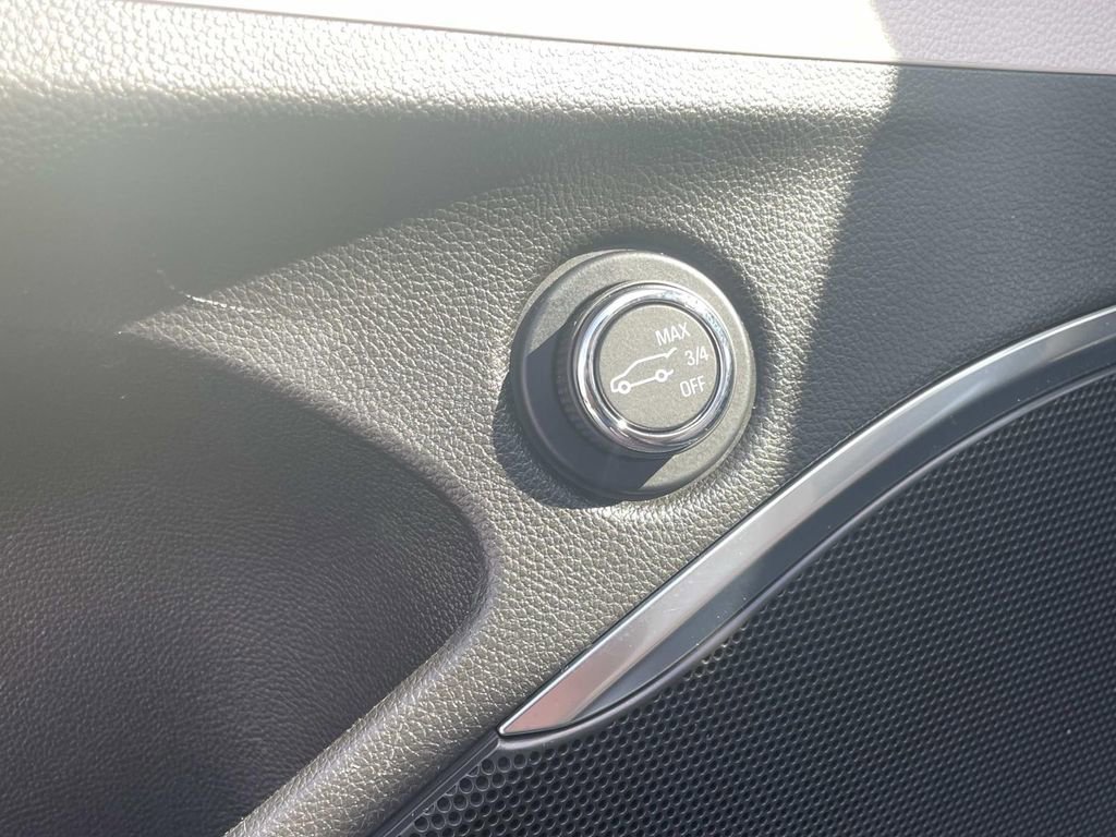 Used 2023 Buick Enclave Essence w/ Experience Buick Package image 19