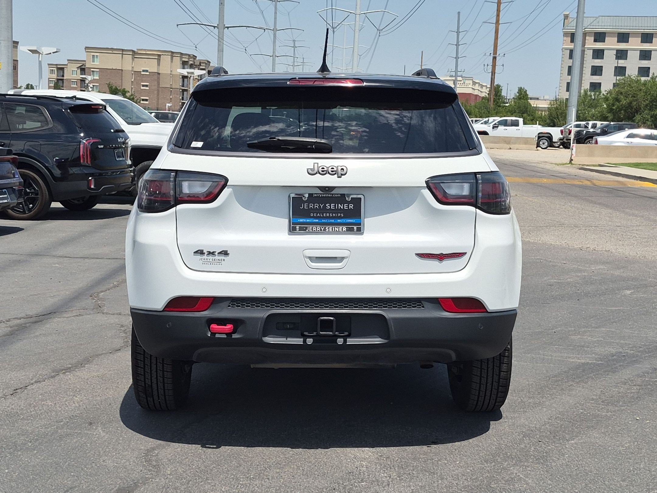Used 2022 Jeep Compass Trailhawk w/ Trailhawk Elite Group AWD/4WD image 5