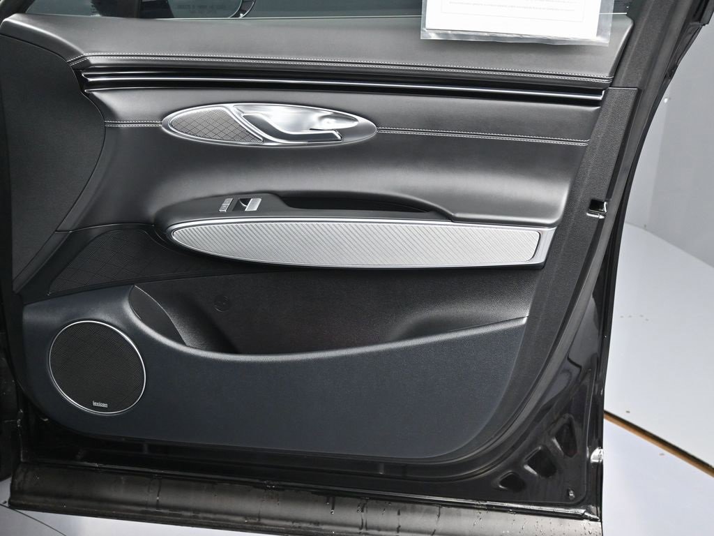 Used 2024 Genesis GV70 2.5T w/ Sport Prestige Package image 36