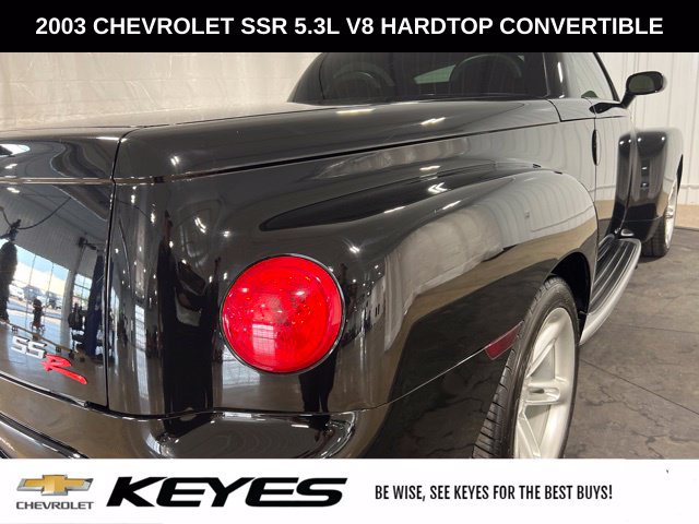 Used 2003 Chevrolet SSR w/ Preferred Equipment Group RWD image 16