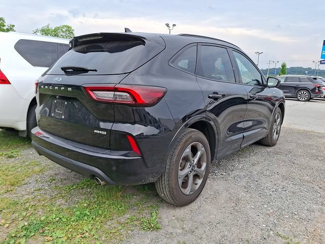 Used 2023 Ford Escape ST-Line w/ Tech Pack #1 AWD/4WD image 10