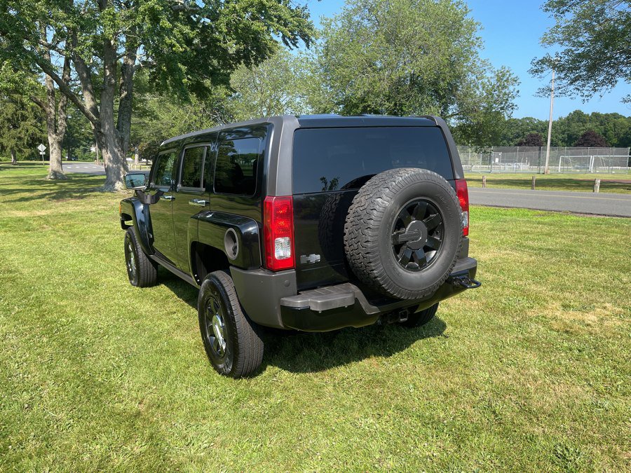 Used 2008 HUMMER H3 w/ Chrome Appearance Package AWD/4WD image 12