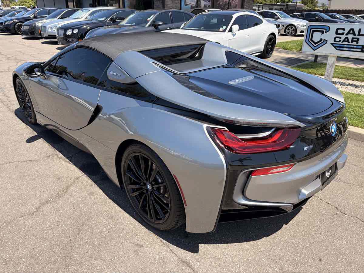 Used 2019 BMW i8 Roadster AWD/4WD image 15