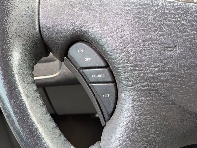 Used 2005 Chrysler Town & Country Touring image 12