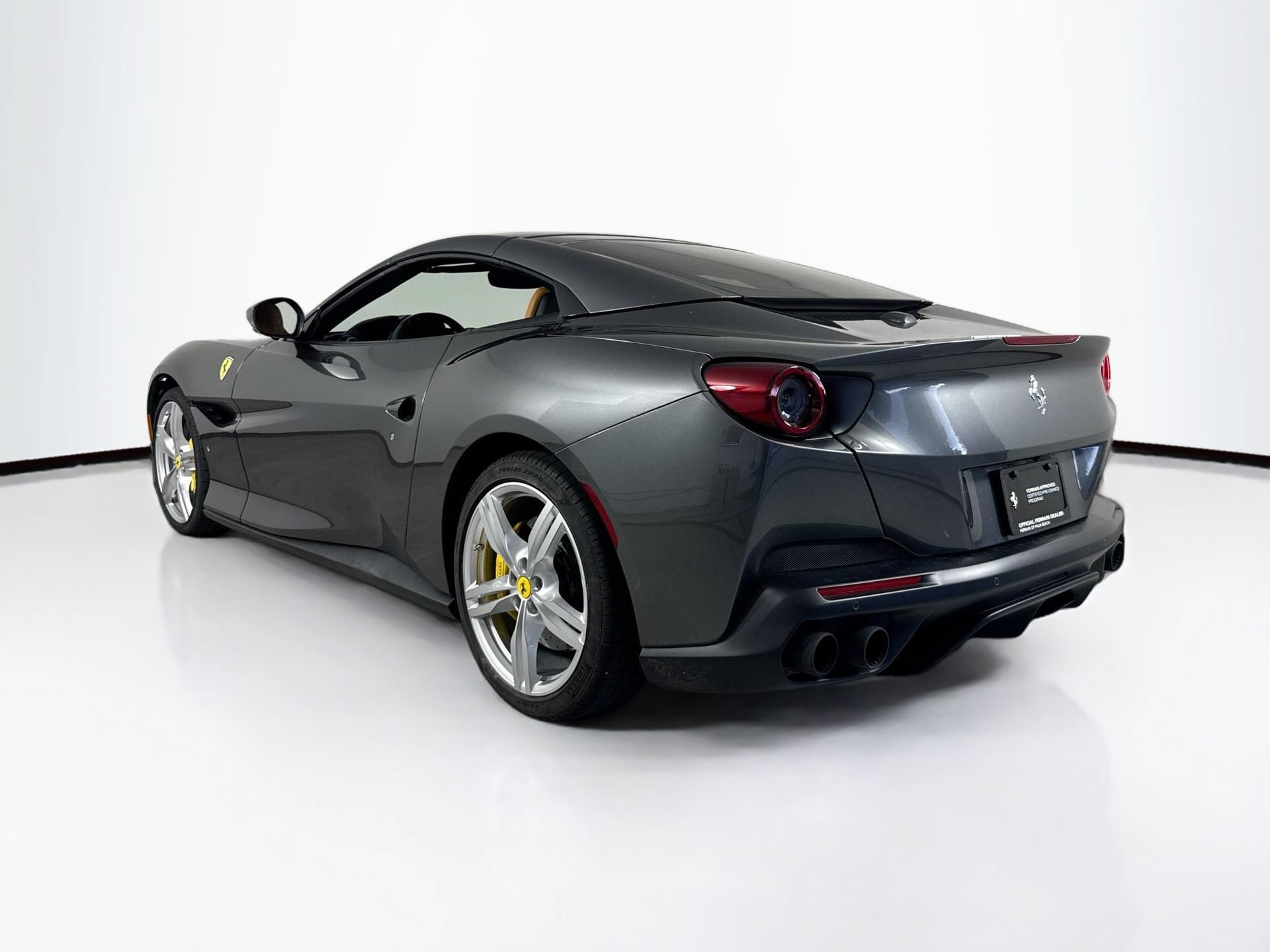 Certified 2021 Ferrari Portofino RWD image 5
