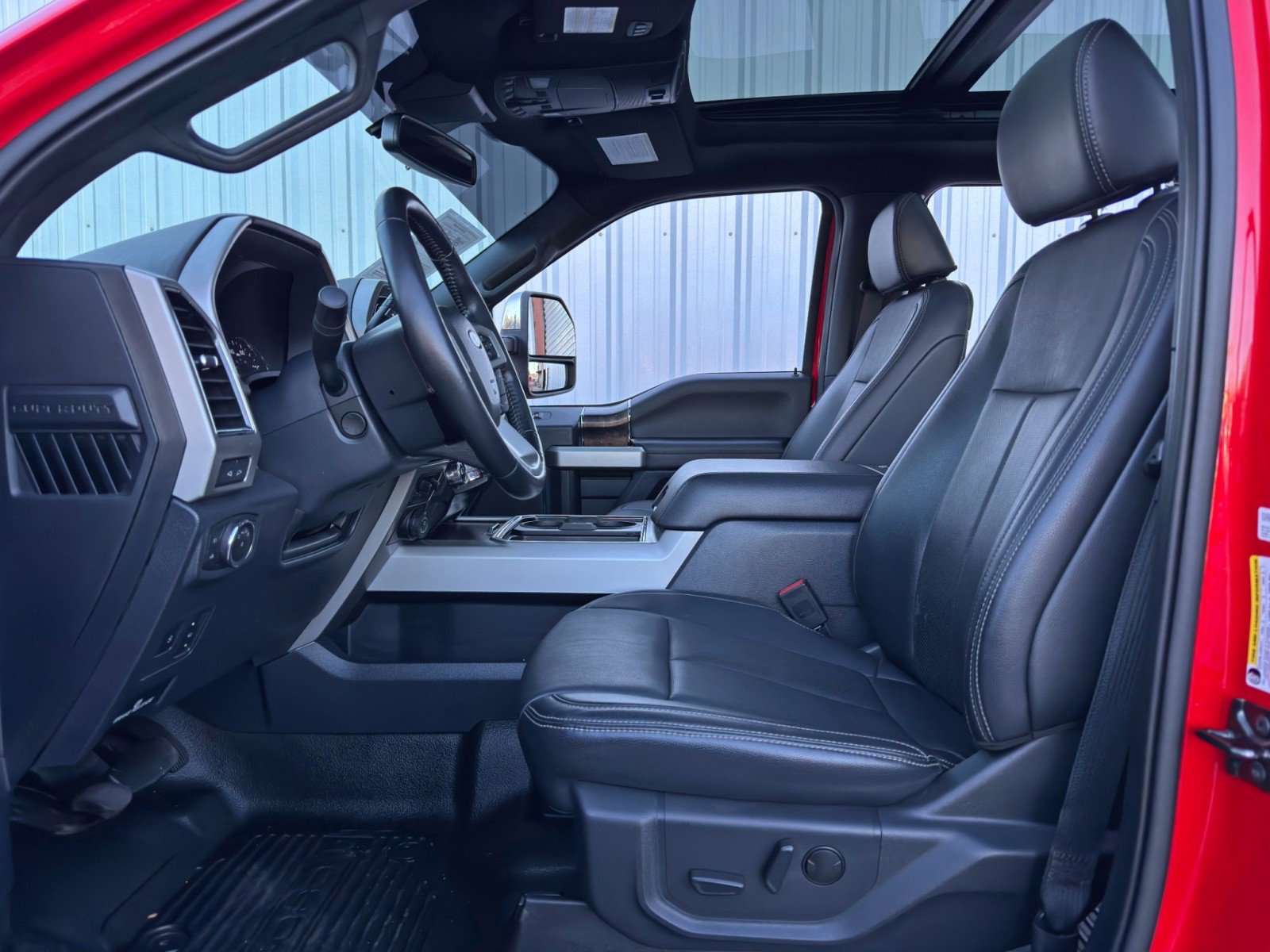 Used 2022 Ford F250 Lariat w/ Lariat Ultimate Package AWD/4WD image 18