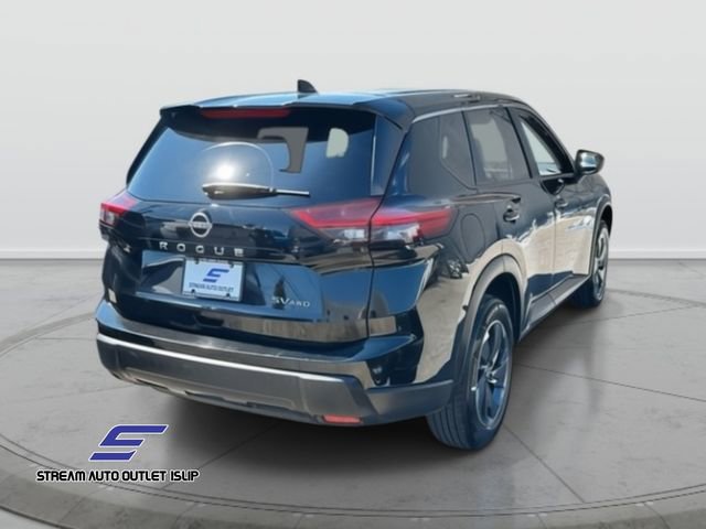 Used 2024 Nissan Rogue SV image 7