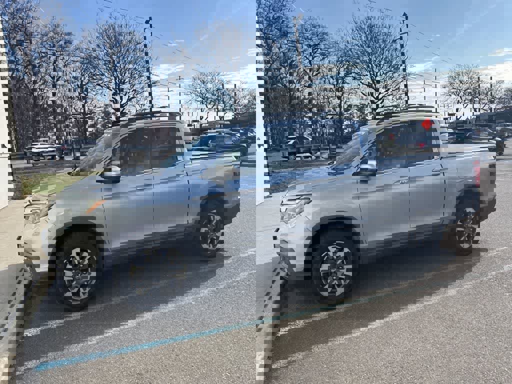 Certified 2017 Honda Ridgeline RTL-T image 1