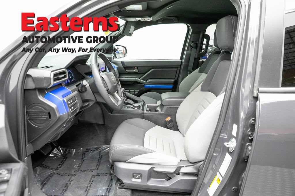 Used 2025 Toyota Tacoma TRD Off-Road AWD/4WD image 13