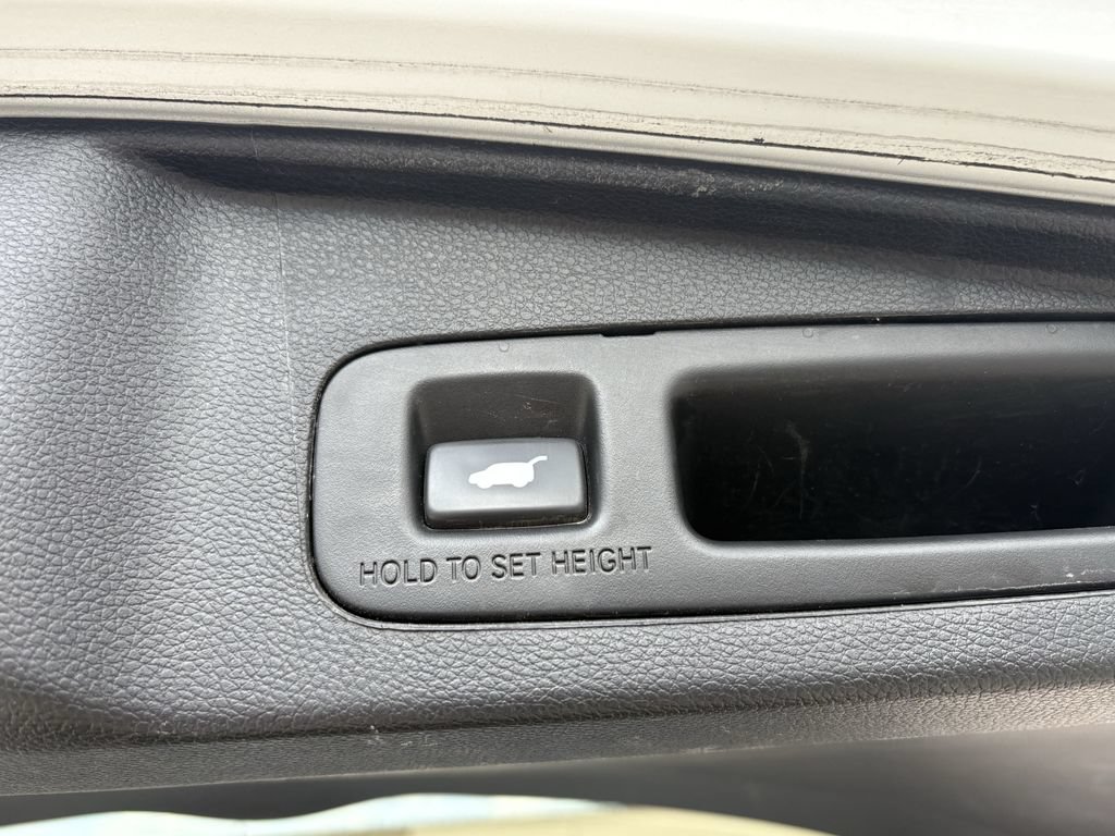 Used 2019 Honda CR-V Touring image 29