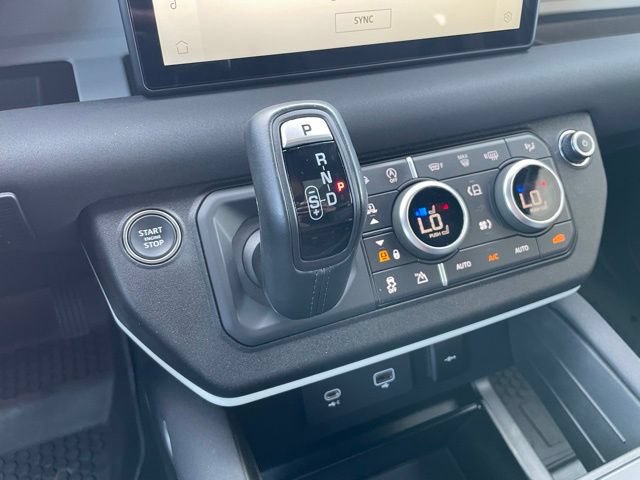 Used 2023 Land Rover Defender 110 SE AWD/4WD image 21