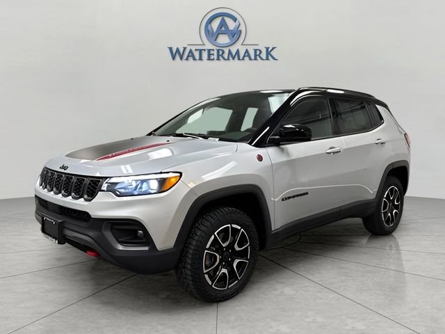 Used 2025 Jeep Compass Trailhawk w/ Trailhawk Elite Group image 1
