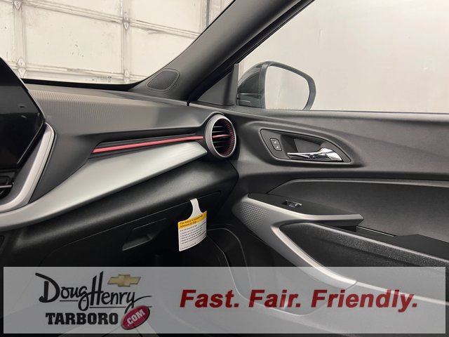 New 2026 Chevrolet Trax RS w/ Sunroof Package image 43