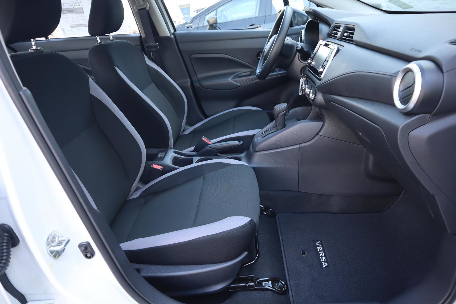 Used 2025 Nissan Versa S w/ Trunk Package image 7